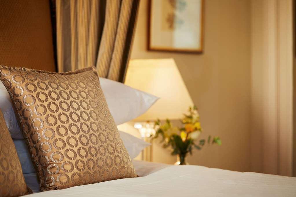 Macdonald Cardrona Hotel, Golf & Spa Peebles Ruang foto